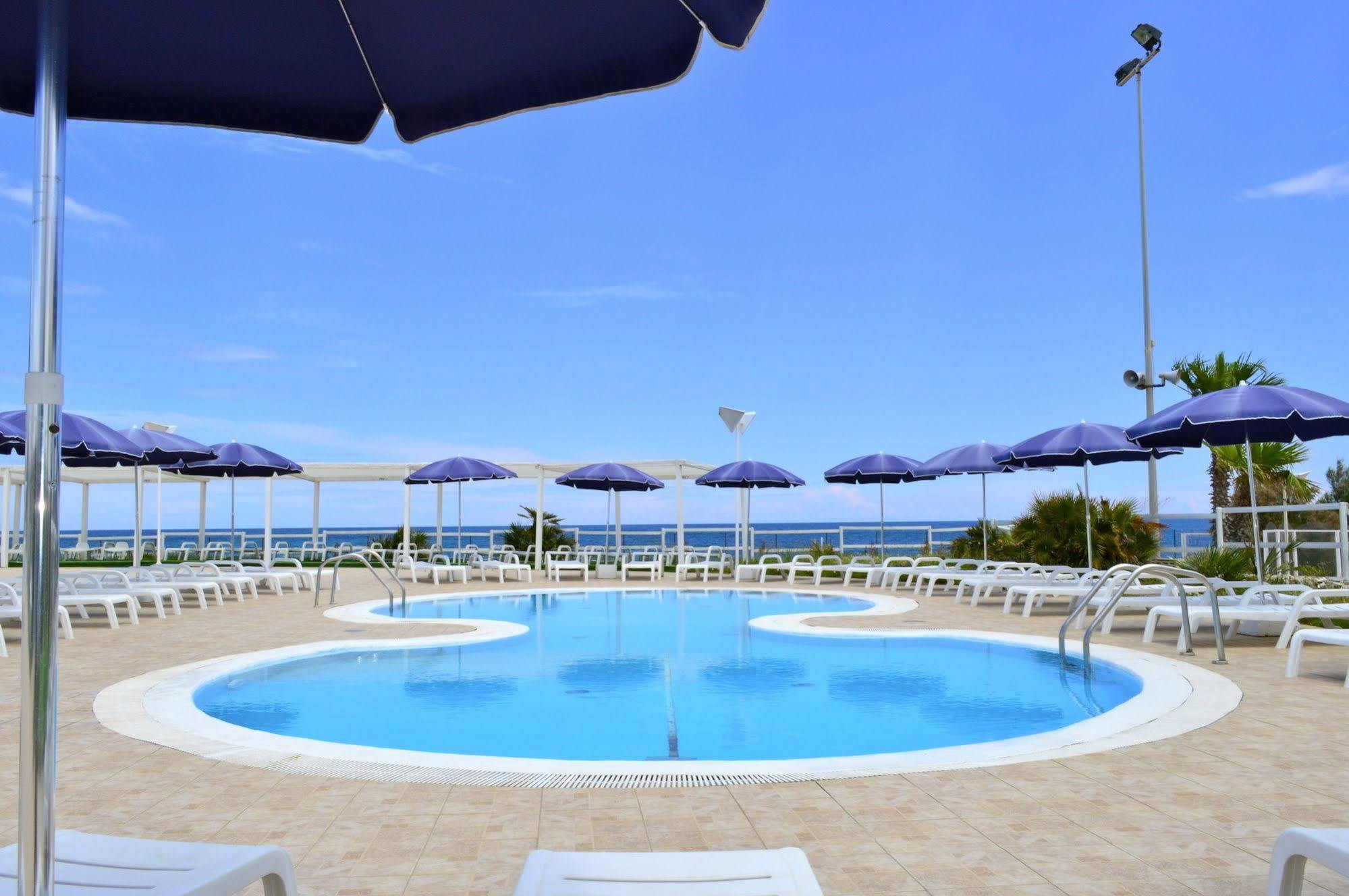 Villaggio San Giovanni Сан-Джорджо-Йонико Экстерьер фото